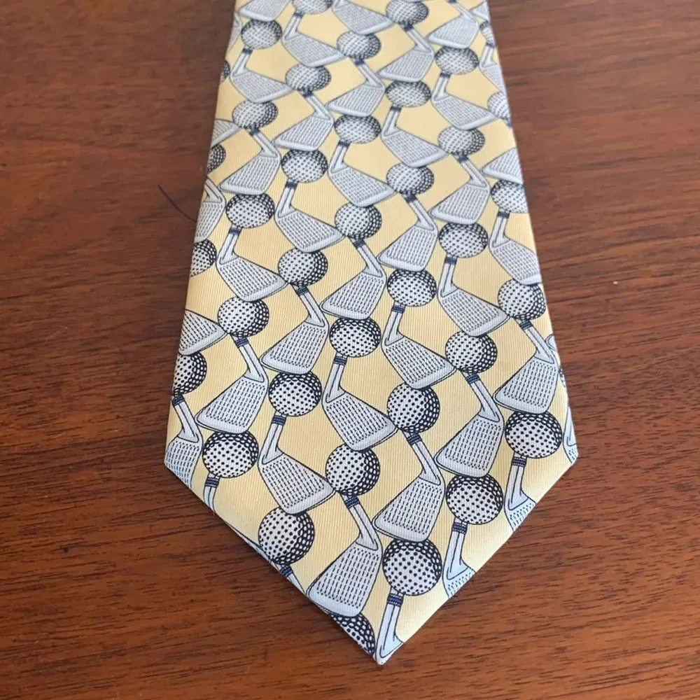 Mens Unique Golf Ball/Tee Pattern Silk Neck‎ Tie Yellow Background Classic Width